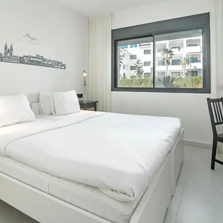 Lae251i- Mirador De Hills By Roomservice 에스테포나
